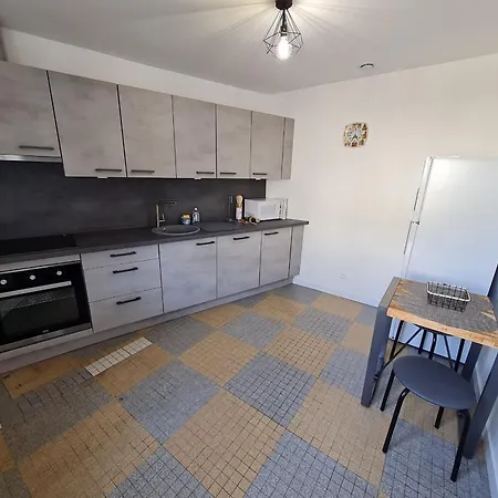 Petite Maison Renovee Proche Centre Luneville, Jardin, Barbecue, Parking Privatif, A 30 Min De Nancy Landhaus