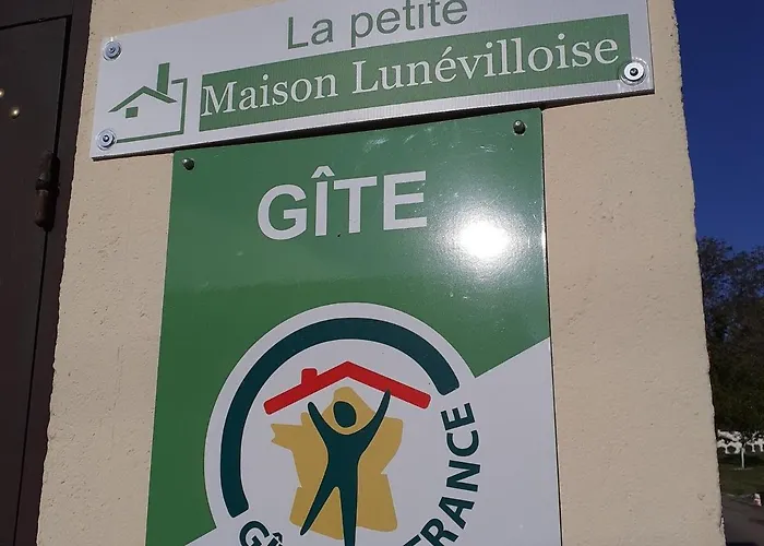 Petite Maison Renovee Proche Centre Luneville, Jardin, Barbecue, Parking Privatif, A 30 Min De Nancy - Fr-1-584-180 * Lunéville